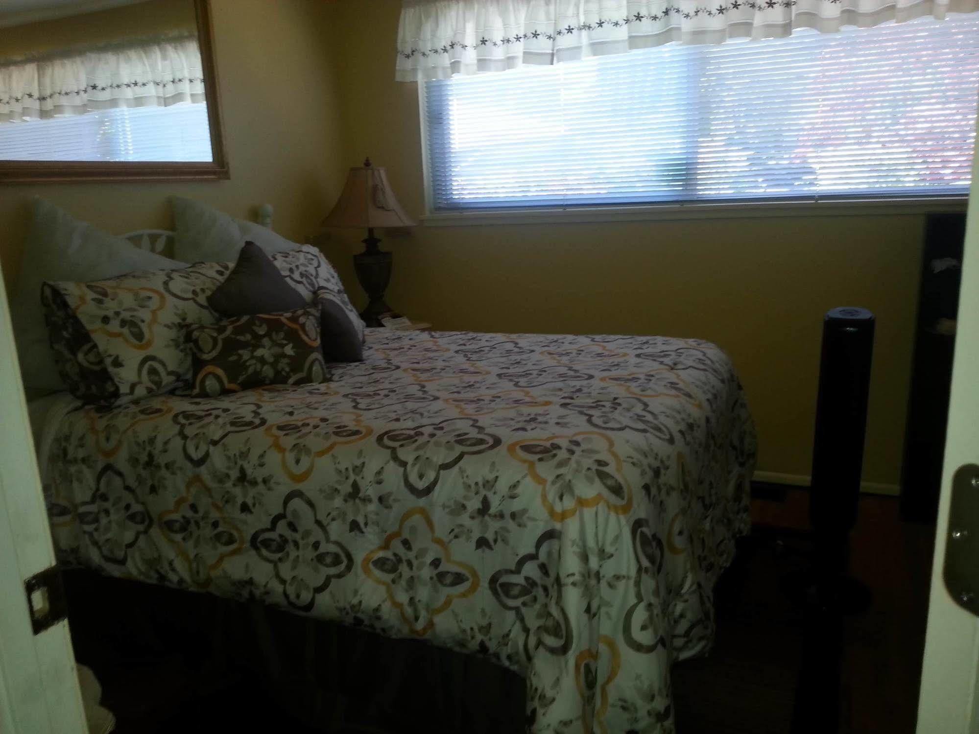 Secret Garden Bed And Breakfast Tacoma Exterior foto