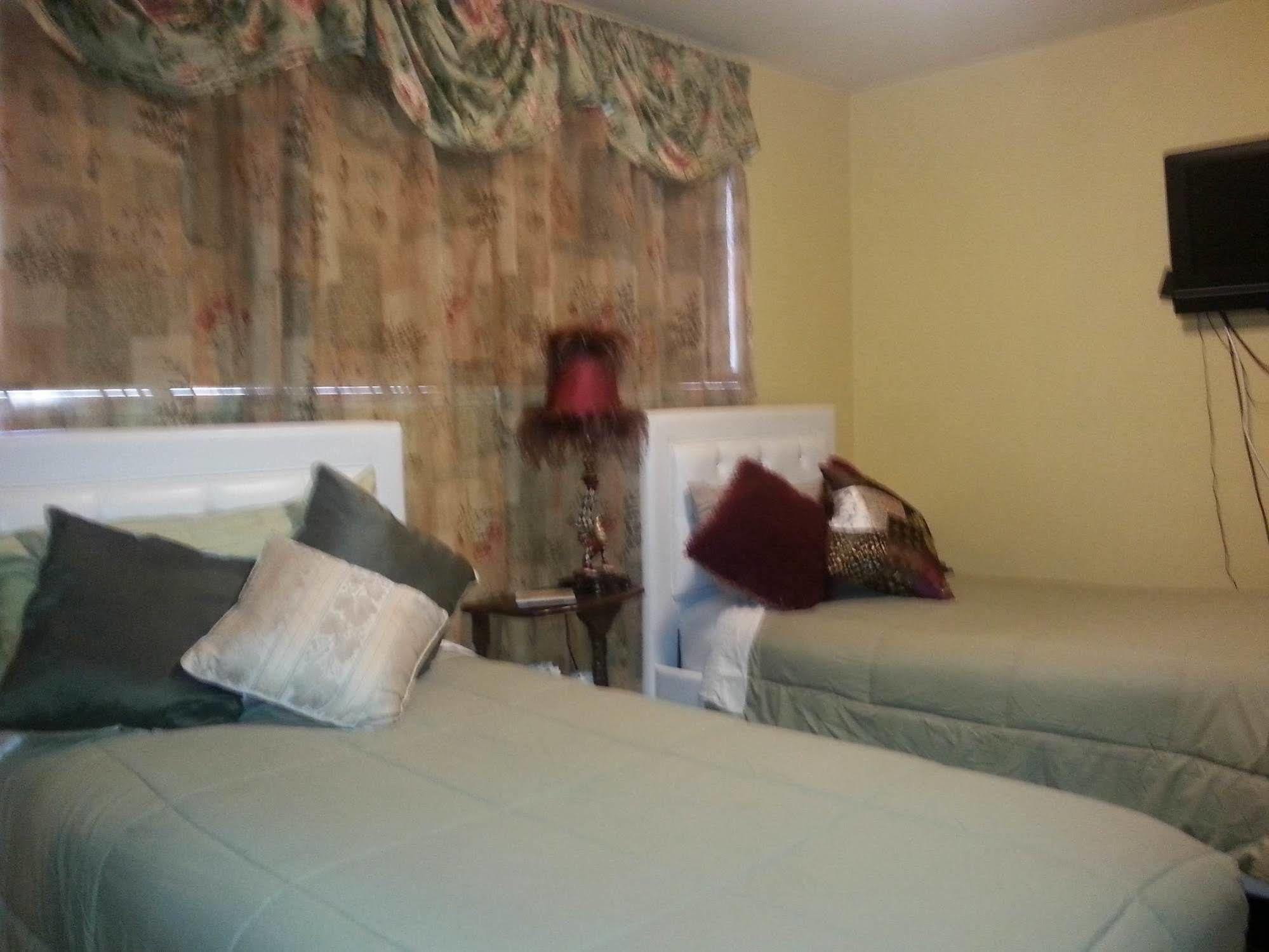 Secret Garden Bed And Breakfast Tacoma Exterior foto